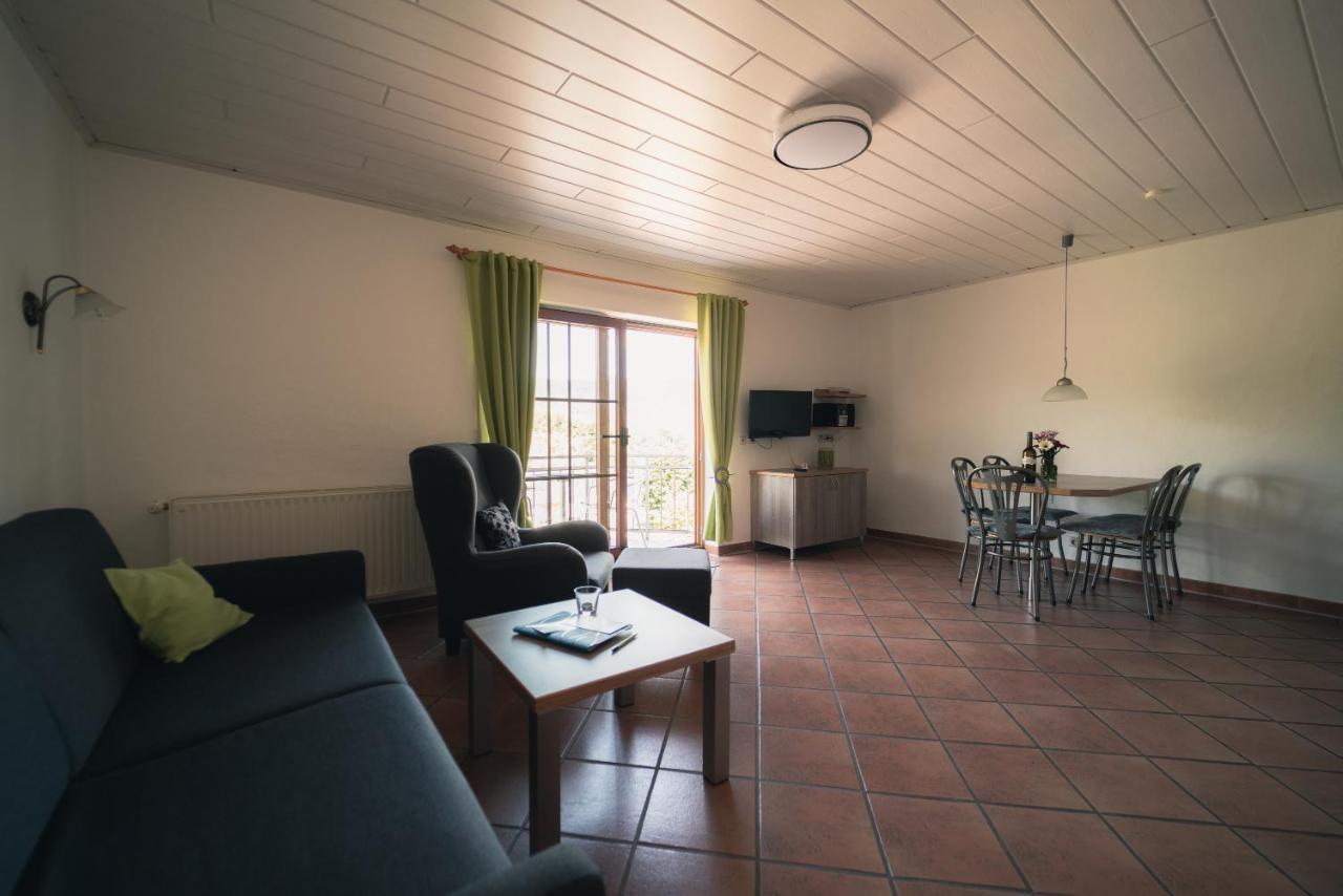 Urlaubsweingut Zecherhof Neef Exterior foto